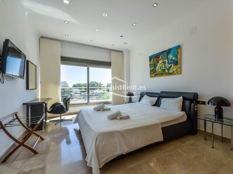 Foto 0ee72d08-36ce-403b-8a3c-0909c65803f2. Miete chalet mit heizung pool in La Fustera Benissa