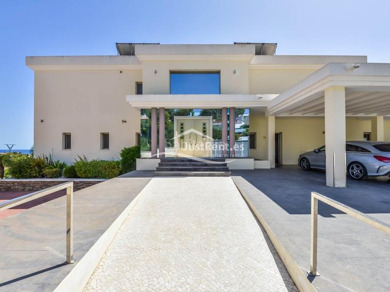 Foto 90f81641-71bd-4b98-a2c5-df6cb38bec81. Miete chalet mit heizung pool in La Fustera Benissa