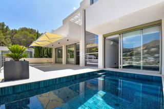 Location Chalet à Altea Hills. Alquiler de villa de lujo recien reformada con vistas panorámica