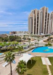 Lloguer Pis a Playa Poniente. Moderno apartamento con vistas al mar en playa de poniente, beni