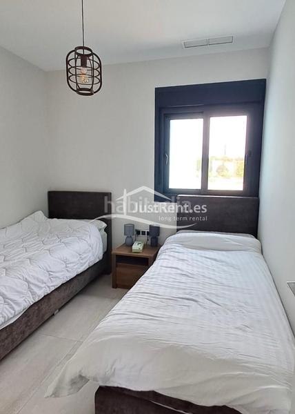 Foto 9fbf25d4-9c0a-453b-bcc2-622e9a866e6a. Alquiler piso moderno apartamento con vistas al mar en playa de poniente, en Benidorm