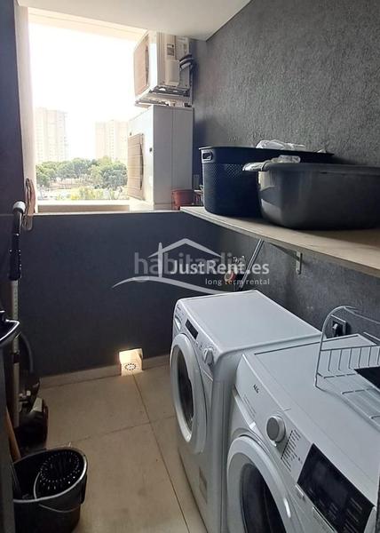 Foto af3ca61f-417e-4fc9-9b26-327fd3be5662. Alquiler piso moderno apartamento con vistas al mar en playa de poniente, en Benidorm