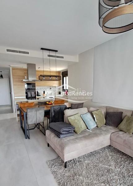 Foto f2931b1b-51e1-4417-8a96-89b748d8ab6d. Location appartement avec piscine dans Playa Poniente Benidorm