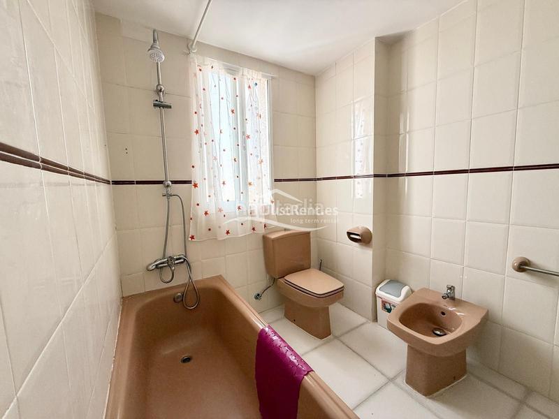 Foto 8b217710-e8ce-4fc2-8e7b-834bdaa10a53. Affitto appartamento con piscina in Zona Levante - Playa Fossa Calp