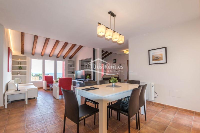 Foto 18b0f8a8-e0ce-4e48-a0a2-db51219efb51. Alquiler chalet villa en el centro e para alquiler a largo plazo en Calp