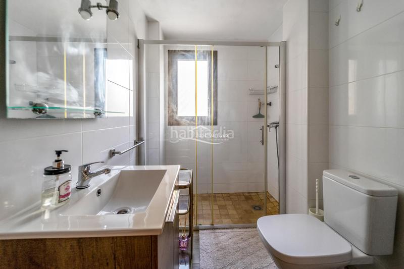 Foto 69d4ebb2-beca-40d8-aba1-f335ad32d141. Alquiler piso  de 2 dormitorios con terraza en cala en Finestrat
