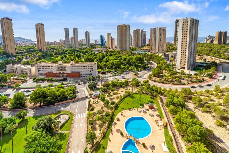 Foto 58c14851-482b-4ce5-a797-957f93c8dae2. Alquiler piso  con vistas en playa de poniente, en Benidorm