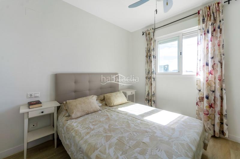 Foto a38b878d-20a1-48a1-82c5-409112eeb266. Alquiler piso  con vistas al mar, montaña y golf en la playa de poniente en Benidorm