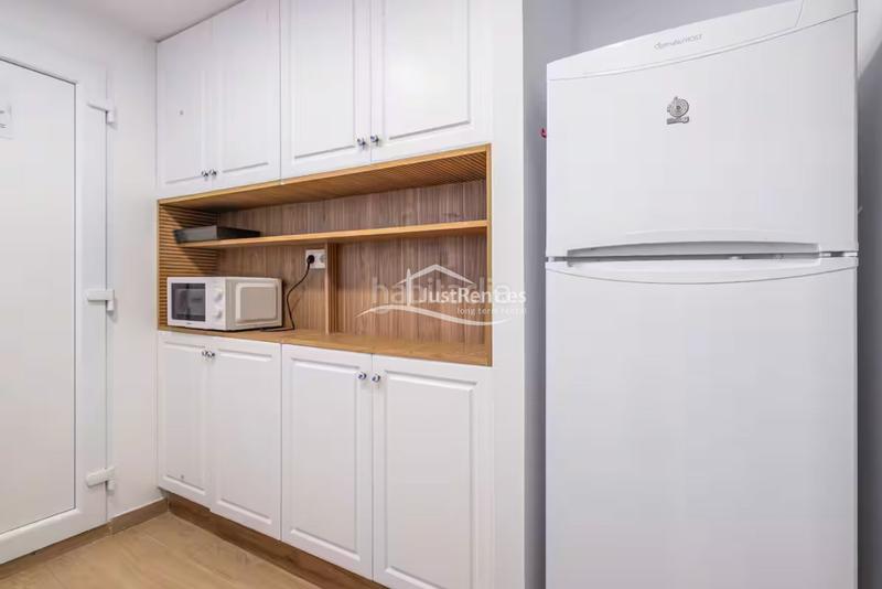 Foto 282e85ac-e6c4-4a13-8306-eafdb1d3ebfe. Alquiler masía encantador adosado en playa de levante, en Benidorm