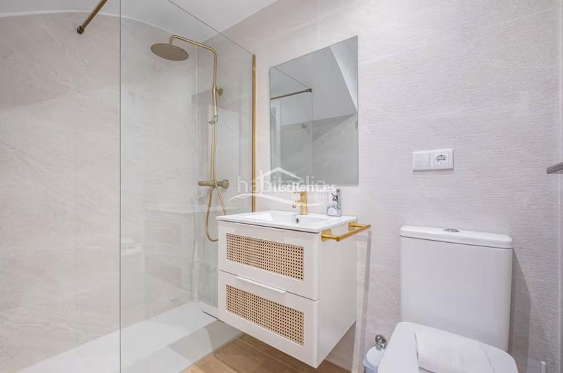 Foto 29371e75-9818-480f-b85b-574c3623fab0. Alquiler masía encantador adosado en playa de levante, en Benidorm