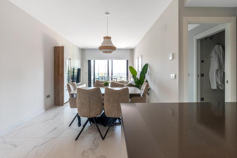 Foto 1da07e55-fe22-4e54-a41f-e82199e666f2. Lloguer pis amb aparcament piscina a Via Parque Benidorm