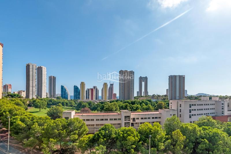 Foto 5cbaaeb6-1775-414f-8b3d-bc7d96d7169d. Lloguer pis amb aparcament piscina a Via Parque Benidorm