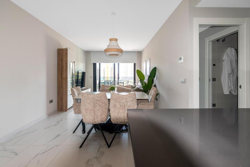 Foto 6d15bf76-4d40-4ee4-bea2-2850fccff8d5. Lloguer pis amb aparcament piscina a Via Parque Benidorm