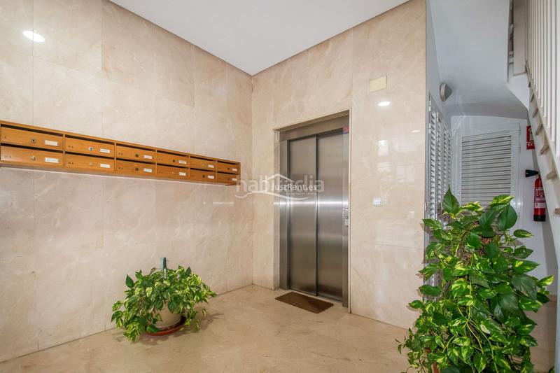 Foto 12f539b4-59ee-41ed-94af-bfbf6b53287a. Alquiler piso apartamento en alquiler en primera línea de playa en Altea