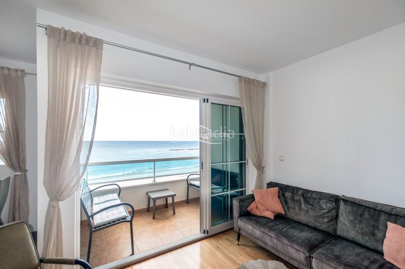 Foto 5d8c5ccd-d6cf-4508-8eaf-f8f58f266ec7. Alquiler piso apartamento en alquiler en primera línea de playa en Altea