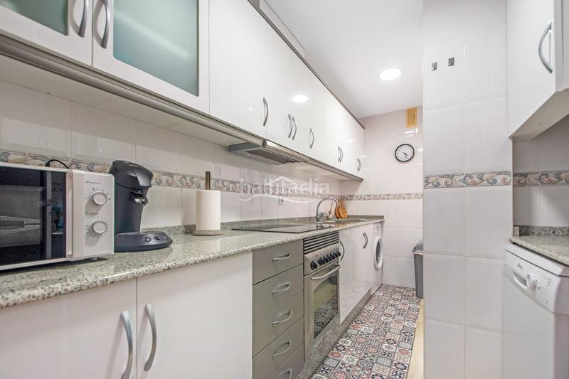 Foto f5212047-6f26-43fb-8131-1a2f1ce8747f. Alquiler piso apartamento en alquiler en primera línea de playa en Altea