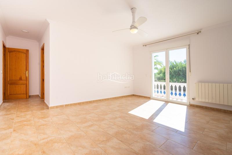 Foto 28cd7eaf-e674-4d5f-ab02-d33e63c1f67d. Alquiler chalet se alquila chalet con piscina y vistas a la montaña en javea en Xàbia