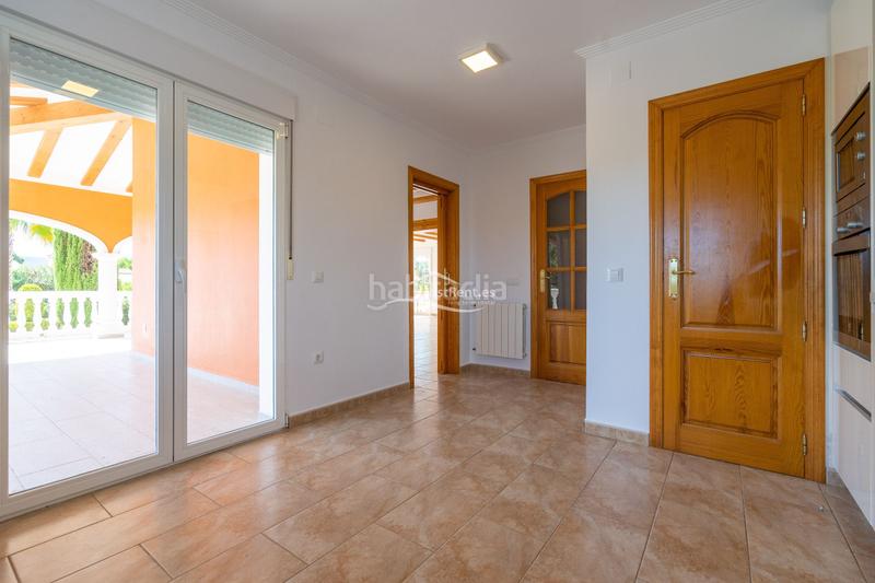 Foto 7a2c30f1-9543-4d6d-9a4c-b9d79ec31b8a. Alquiler chalet se alquila chalet con piscina y vistas a la montaña en javea en Xàbia