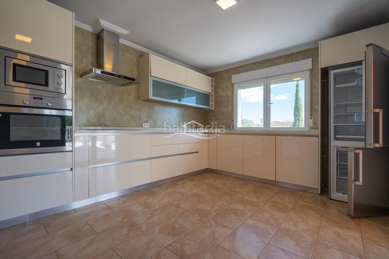 Foto baee3bcc-7878-4c45-8d67-eeee1dffe39d. Alquiler chalet se alquila chalet con piscina y vistas a la montaña en javea en Xàbia