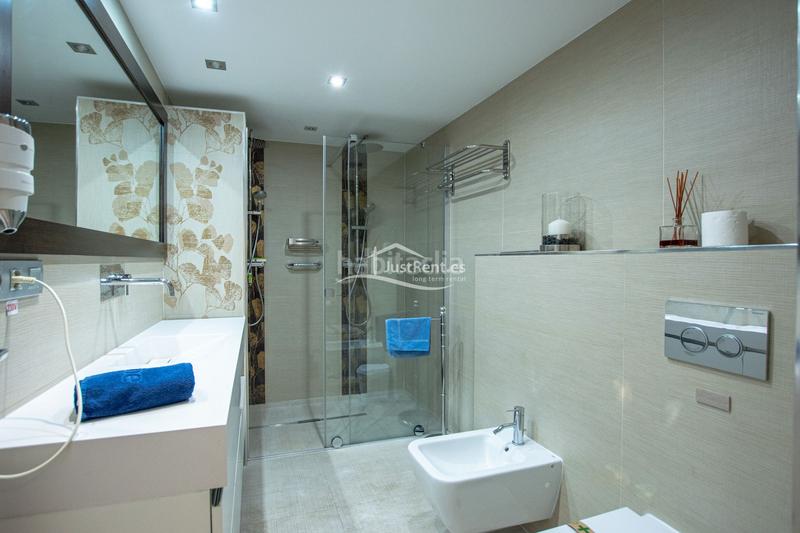 Foto 250bb53d-9fe4-4002-8006-a12937b83145. Rent penthouse with heating parking pool in Zona Levante - Playa Fossa Calp