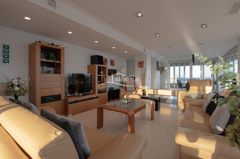 Foto 871c3354-9f9e-4e22-bdf5-30d37b59c202. Rent penthouse with heating parking pool in Zona Levante - Playa Fossa Calp