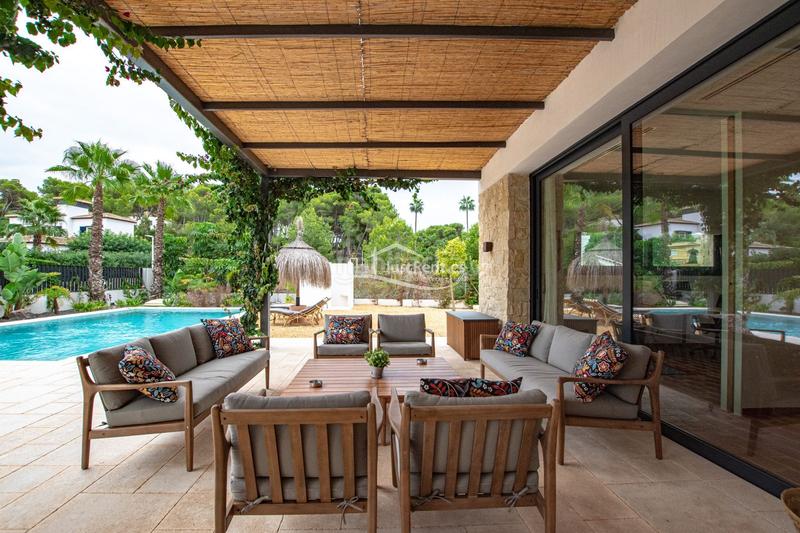 Foto 29b82e88-f471-4a40-87be-9252305032e6. Alquiler chalet impresionante villa moderna en alquiler en cala blanca jávea en Xàbia