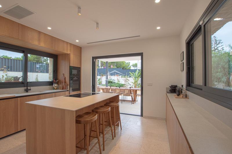 Foto 968139a7-a22b-4b3d-b81e-36da3ef86c74. Alquiler chalet impresionante villa moderna en alquiler en cala blanca jávea en Xàbia