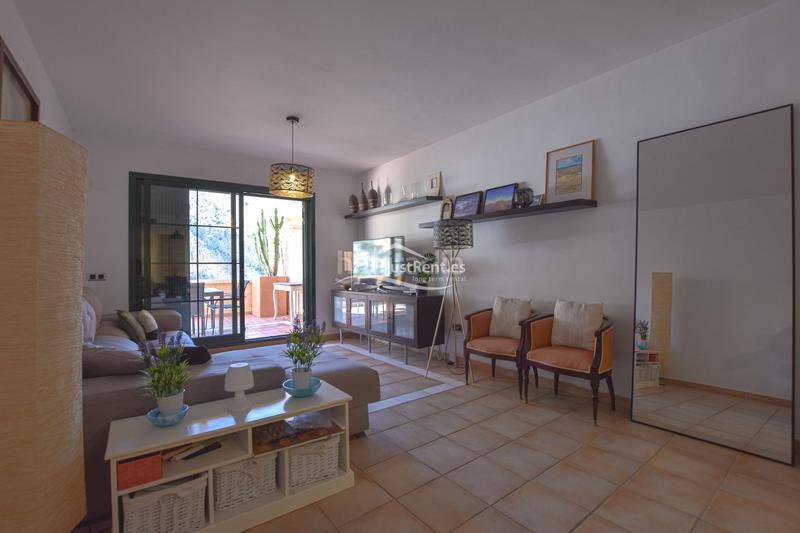 Foto 028464e1-70f5-4af4-a25b-09f8b992964e. Miete etagenwohnung mit heizung pool in Mascarat Altea