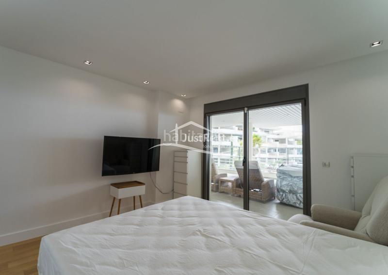 Foto 25d639c4-964a-4f1f-98ae-78c35284de19. Alquiler piso apartamento en primera línea de playa en alquiler con vistas al mar en Altea