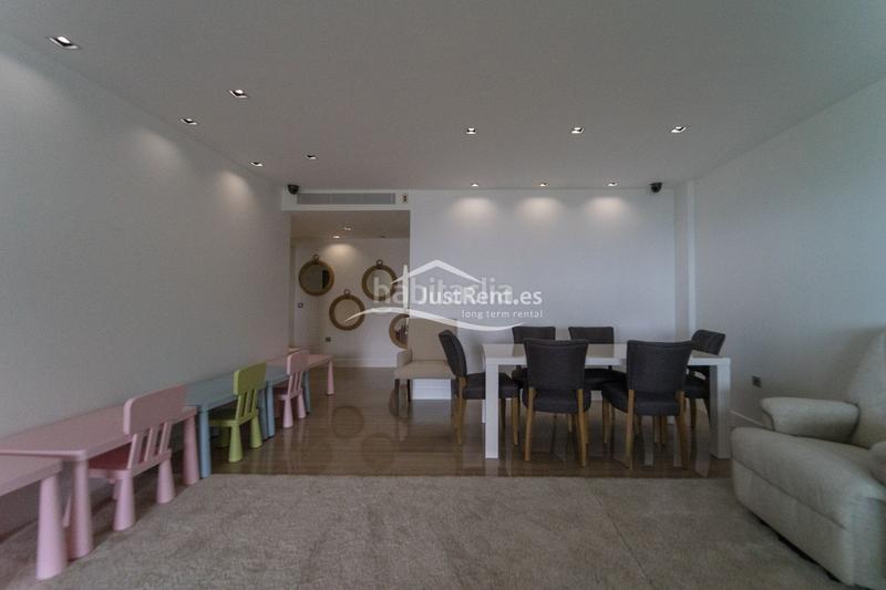 Foto 6fc52315-953e-4c1c-8926-c07c6f3422e2. Alquiler piso apartamento en primera línea de playa en alquiler con vistas al mar en Altea