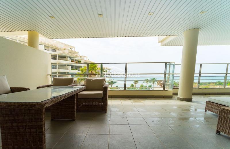 Foto b7060ca6-bf8c-4629-b807-a1f17027c275. Alquiler piso apartamento en primera línea de playa en alquiler con vistas al mar en Altea