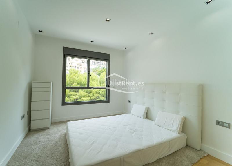 Foto f7658de5-d79b-4a6b-9625-8a1265225fbb. Alquiler piso apartamento en primera línea de playa en alquiler con vistas al mar en Altea