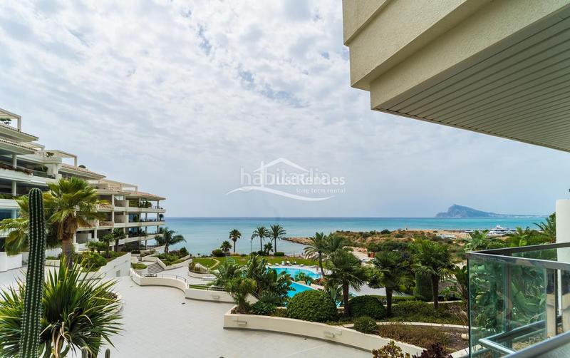 Foto d0245f3c-2cf0-4b44-b68f-3764ffb2a658. Rent flat with heating parking in Mascarat Altea