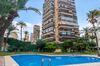 Alquiler Ático en Levante Alto. Apartamento en alquiler en pleno centro de benidorm