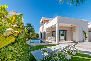 Location Chalet à Golf Bahía. Villa con piscina privada en alquiler en finestrat