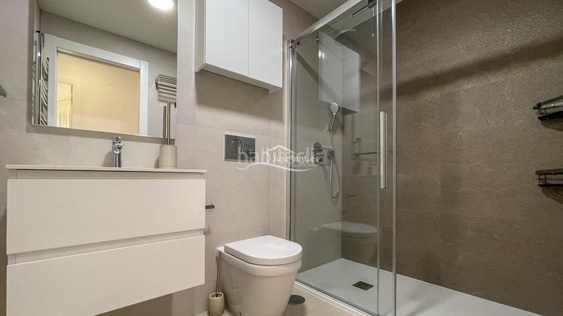 Foto 5ebfd129-b26c-4596-b972-418f7dfddc38. Rent flat with pool in Playa Poniente Benidorm