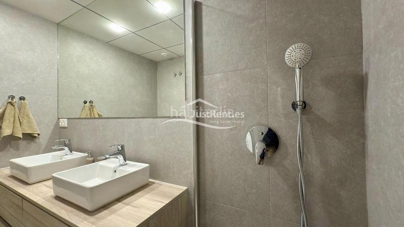 Foto 58991ca7-bf8b-48e2-8dda-40c0fea12a4c. Affitto appartamento con parcheggio piscina in Playa Poniente Benidorm