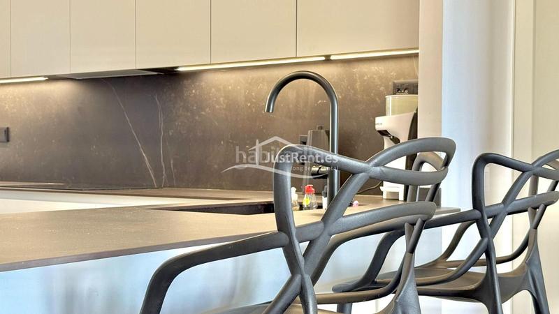 Foto aec91162-3941-4d4b-afd5-e344881955f9. Alquiler piso bonito apartamento con vistas al mar en venta en Benidorm