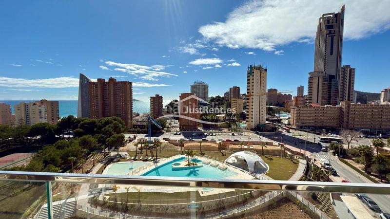 Foto ec0e4bc0-f146-4308-80a7-d8cd9b3208fb. Lloguer pis amb aparcament piscina a Playa Poniente Benidorm