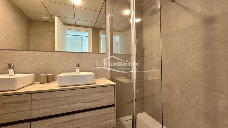 Foto 4d581550-83f1-4327-a15f-af9cb52e83dc. Location appartement avec parking piscine dans Playa Poniente Benidorm