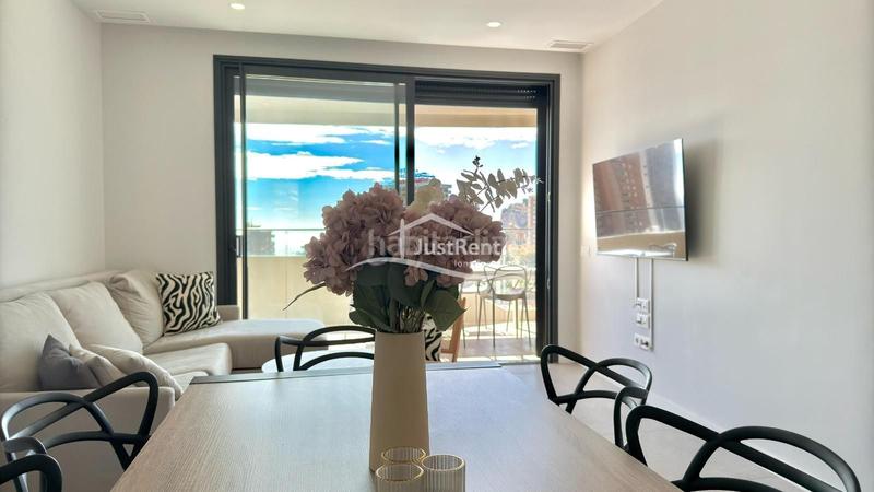 Foto 7e5aa3f0-042a-4f59-bbb7-5ccb229fa789. Rent flat with parking pool in Playa Poniente Benidorm