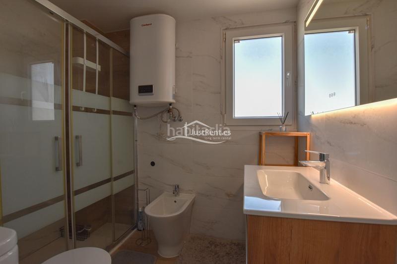 Foto 545b47c3-2d0f-4399-ba7d-8336663c9c3b. Alquiler piso  en alquiler con vistas panorámicas al mar e en Calp