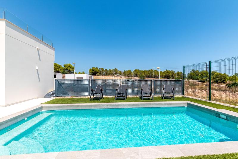 Foto f7d041af-ac4f-4e11-baae-13700728fc24. Lloguer xalet amb piscina a Escandinavia-Cautivador Alfàs del Pi (l´)