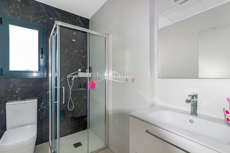 Foto b3e26f21-5850-445c-8383-3b1c2e46f91c. Location chalet avec piscine dans Escandinavia-Cautivador Alfàs del Pi (l´)