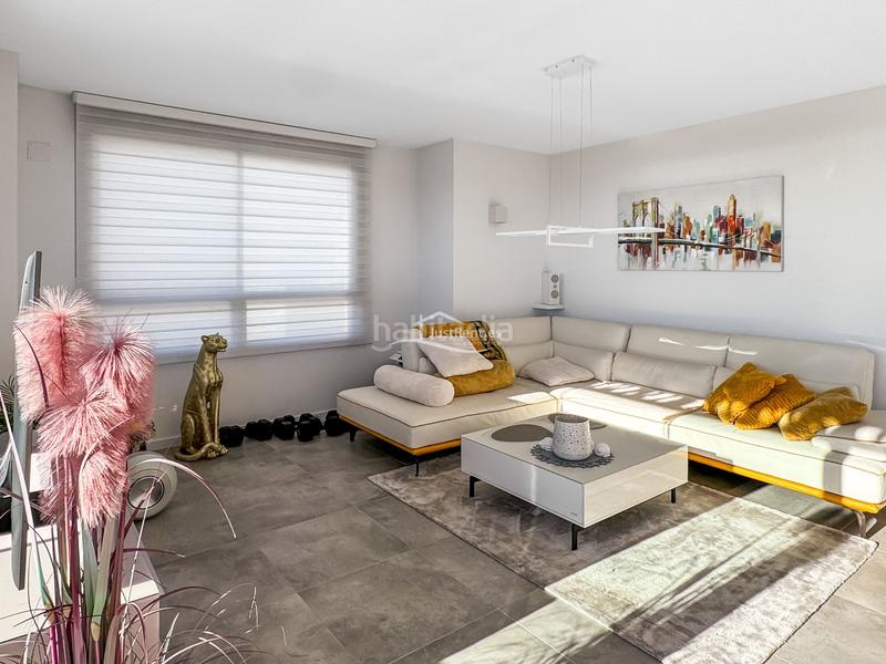 Foto fd56243a-5c5b-49d3-9609-58e3df93195a. Affitto appartamento con parcheggio piscina in balcón de Finestrat-terra marina Finestrat