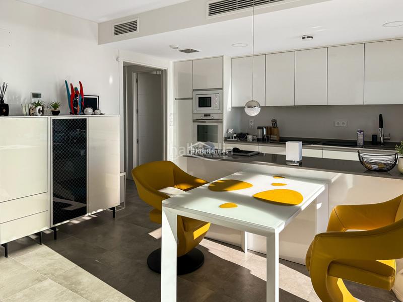 Foto 2f80442a-8dbb-4216-8163-b1bd9bb43573. Alquiler piso apartamento en alquiler en seascape en Finestrat