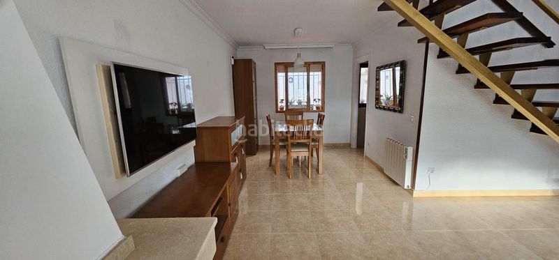 Foto b6a1799a-1187-4990-88d4-d44a5ae4eb3e. Maison jumelée dans La Carihuela - Los Nidos Torremolinos