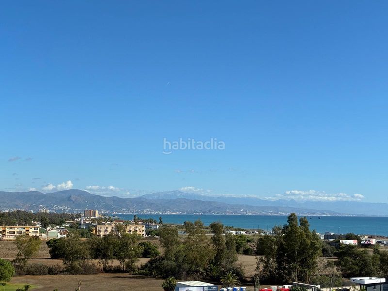 Foto 551d9f14-92f7-4484-a31f-85bae4e98050. Ático en Los Álamos Torremolinos