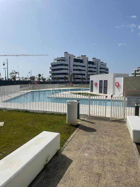 Foto 8047e6f1-2fa2-4156-af70-ee588c88d685. Ático en Los Álamos Torremolinos