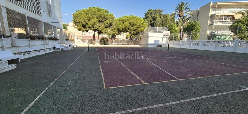 Foto a002bb8b-09b9-4873-a6dd-a2763d6abaeb. Pis amb aparcament piscina a La Carihuela - Los Nidos Torremolinos